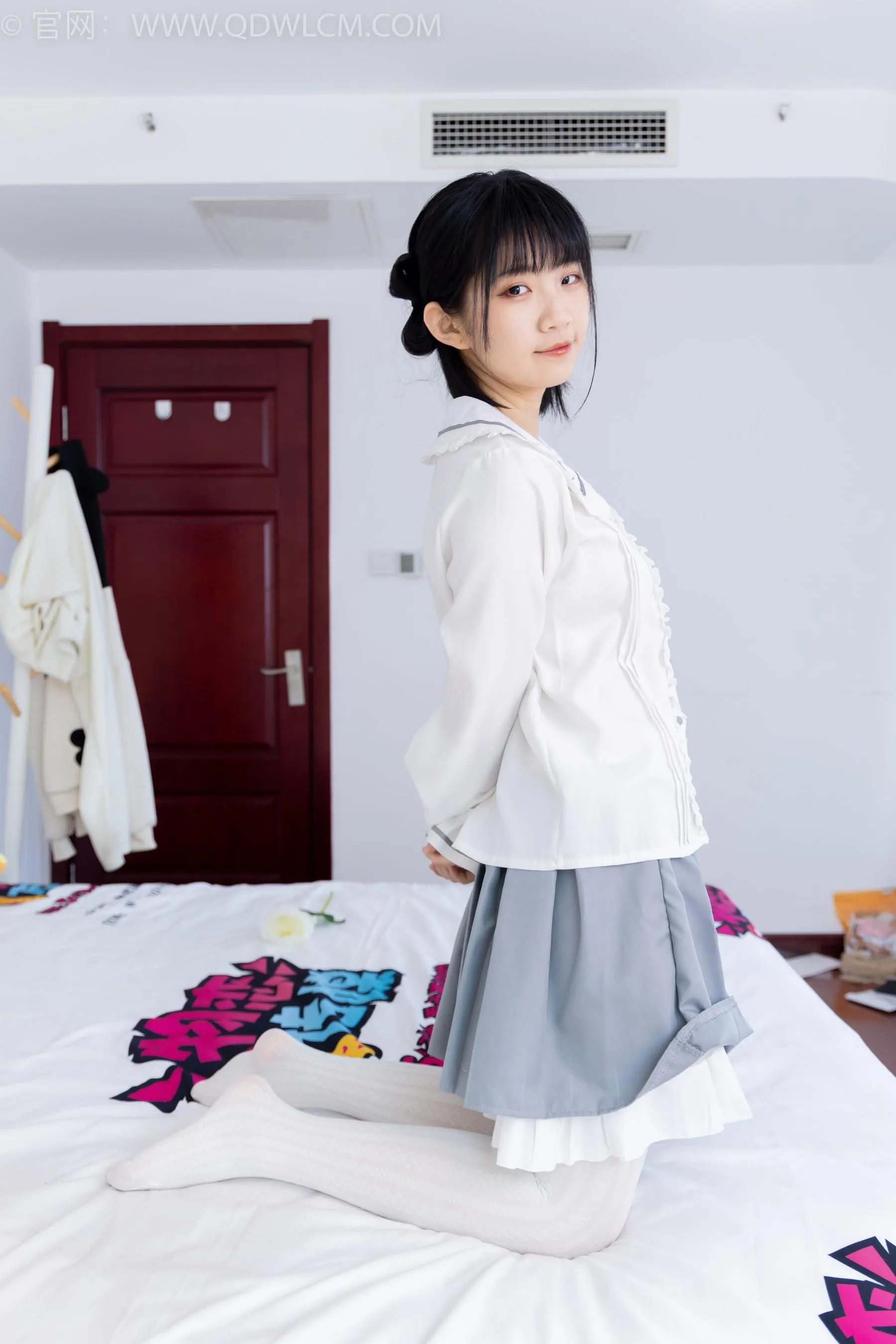 物恋传媒 NO.1528 暗月-夏日葡萄 [151P]插图3
